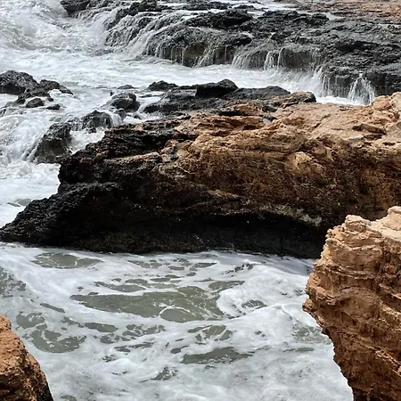 Superior La Playa! 3 Bedrooms! 2 Baths! Air Condition! Side Sea View! Appartamento *