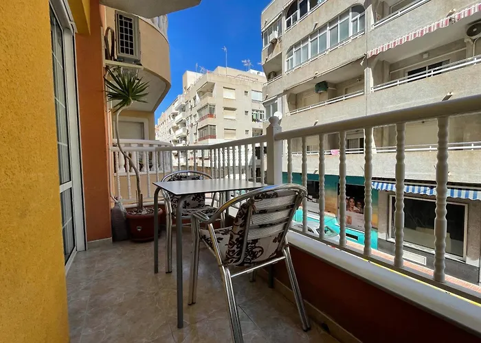 Superior La Playa! 3 Bedrooms! 2 Baths! Air Condition! Side Sea View!