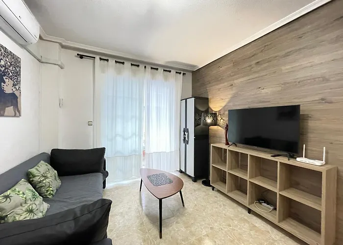 Superior La Playa! 3 Bedrooms! 2 Baths! Air Condition! Side Sea View!