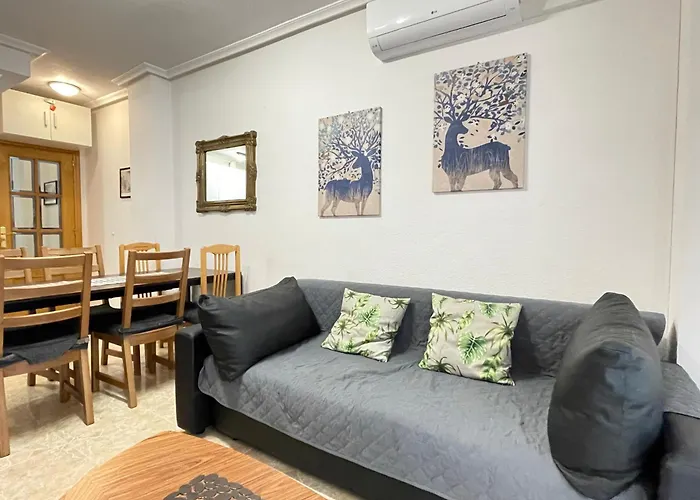 Superior La Playa! 3 Bedrooms! 2 Baths! Air Condition! Side Sea View! *