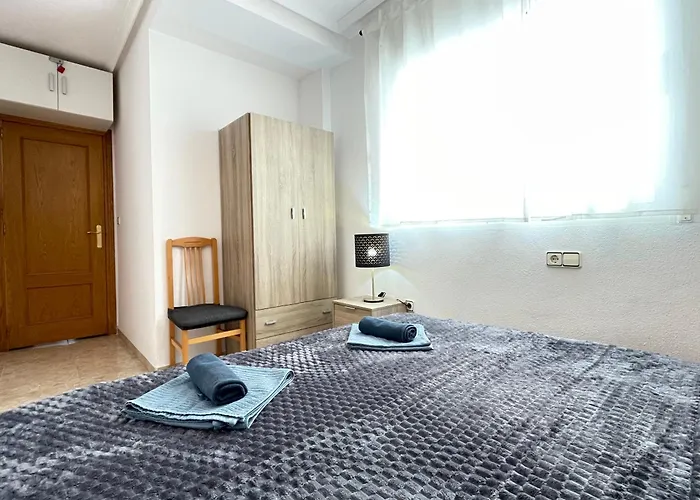 Superior La Playa! 3 Bedrooms! 2 Baths! Air Condition! Side Sea View! * 托雷维耶哈