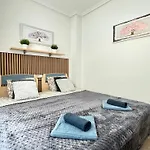 Superior La Playa! 3 Bedrooms! 2 Baths! Air Condition! Side Sea View! Διαμέρισμα Τορεβιέχα