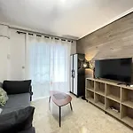 Superior La Playa! 3 Bedrooms! 2 Baths! Air Condition! Side Sea View!