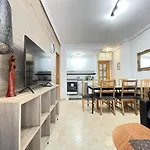 Διαμέρισμα Superior La Playa! 3 Bedrooms! 2 Baths! Air Condition! Side Sea View! Τορεβιέχα